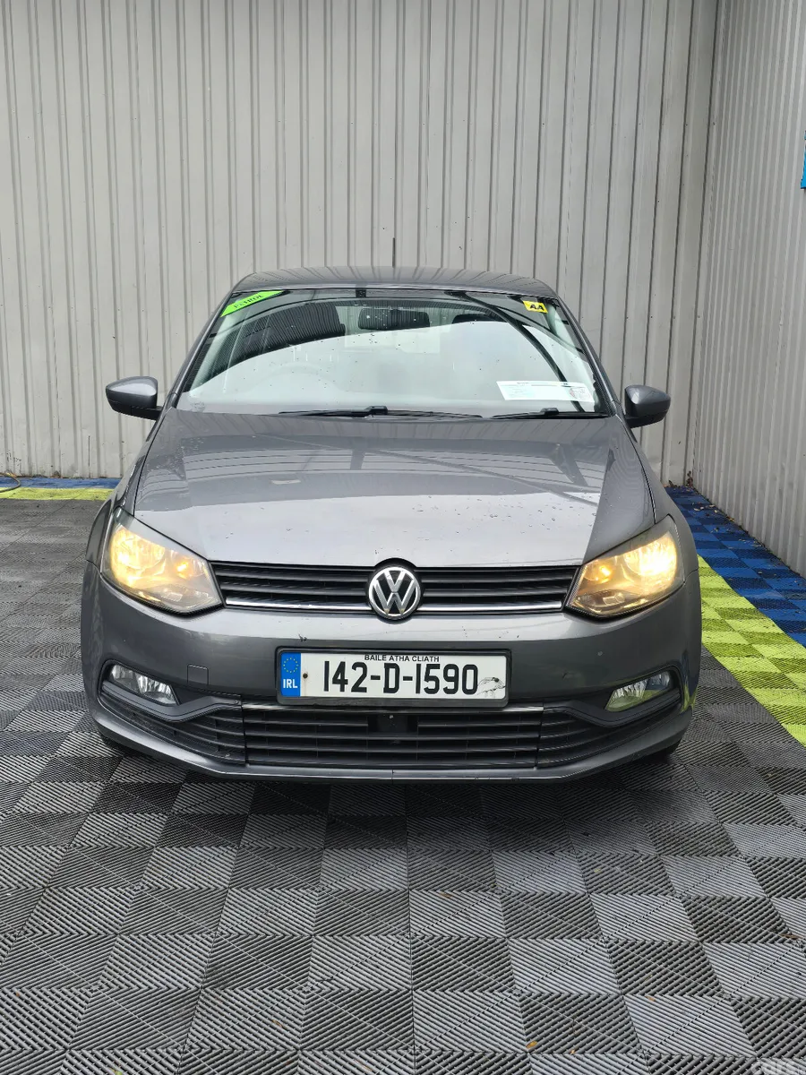 Volkswagen Polo Hatchback, Petrol, 2014, Grey