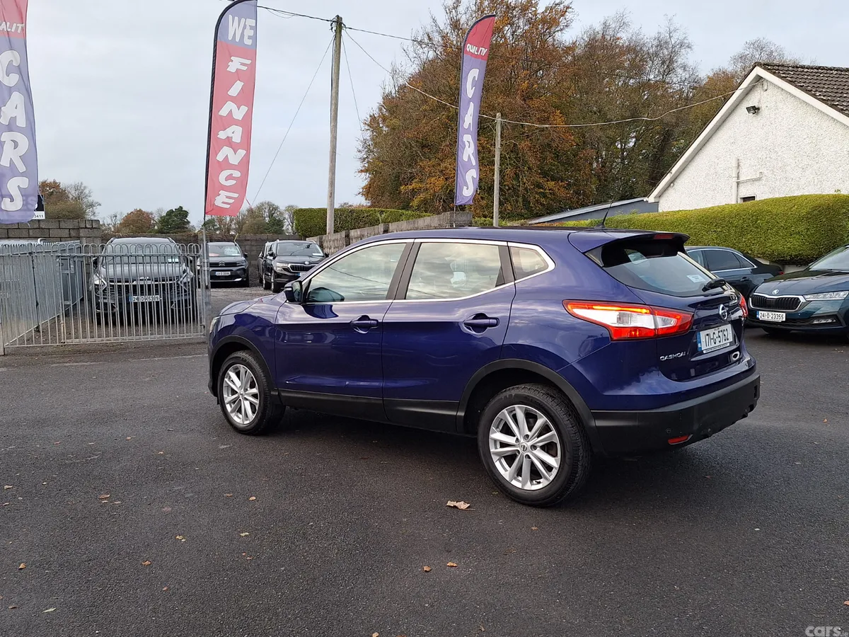 Nissan Qashqai SUV, Diesel, 2017, Blue