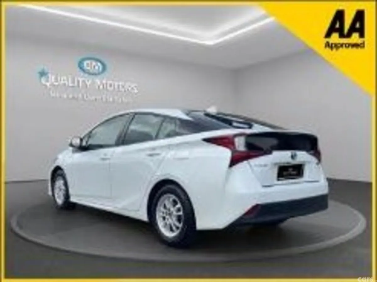 Toyota Prius Hatchback, Petrol Hybrid, 2022, White