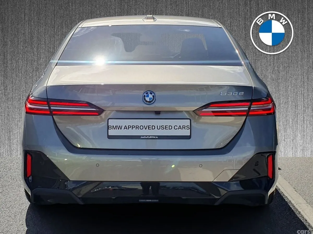 BMW 5-Series Saloon, Petrol Plug-in Hybrid, 2026, Grey