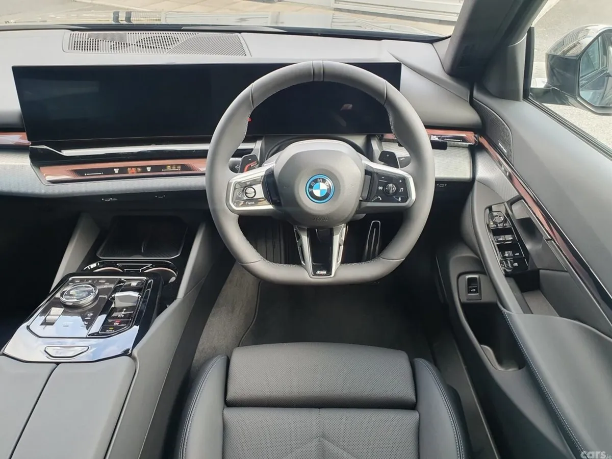 BMW 5-Series Saloon, Petrol Plug-in Hybrid, 2026, Black