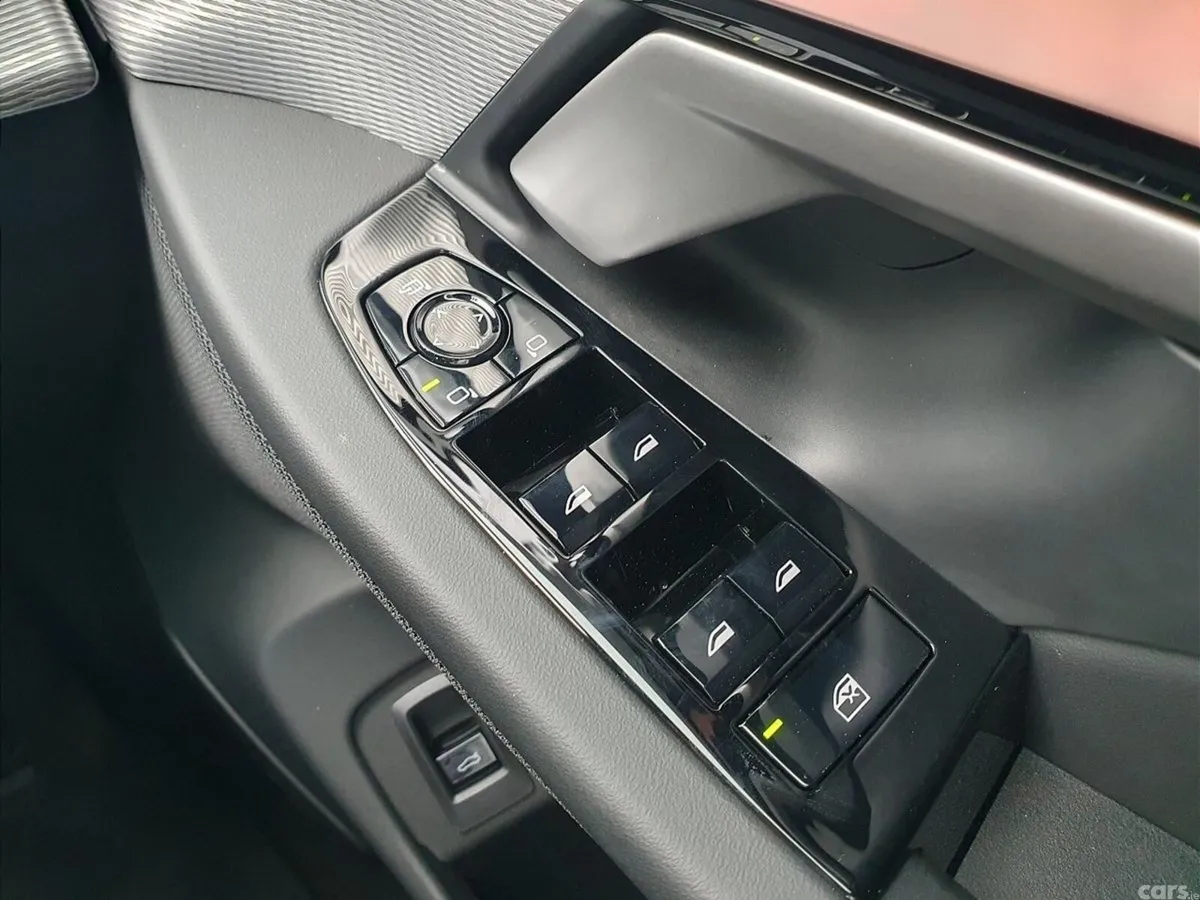 BMW 5-Series Saloon, Petrol Plug-in Hybrid, 2026, Black