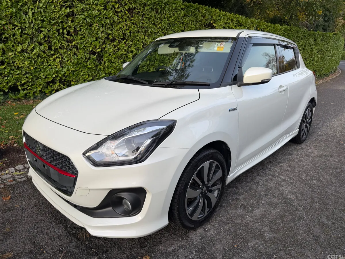 Suzuki Swift Hatchback, Petrol Hybrid, 2019, White