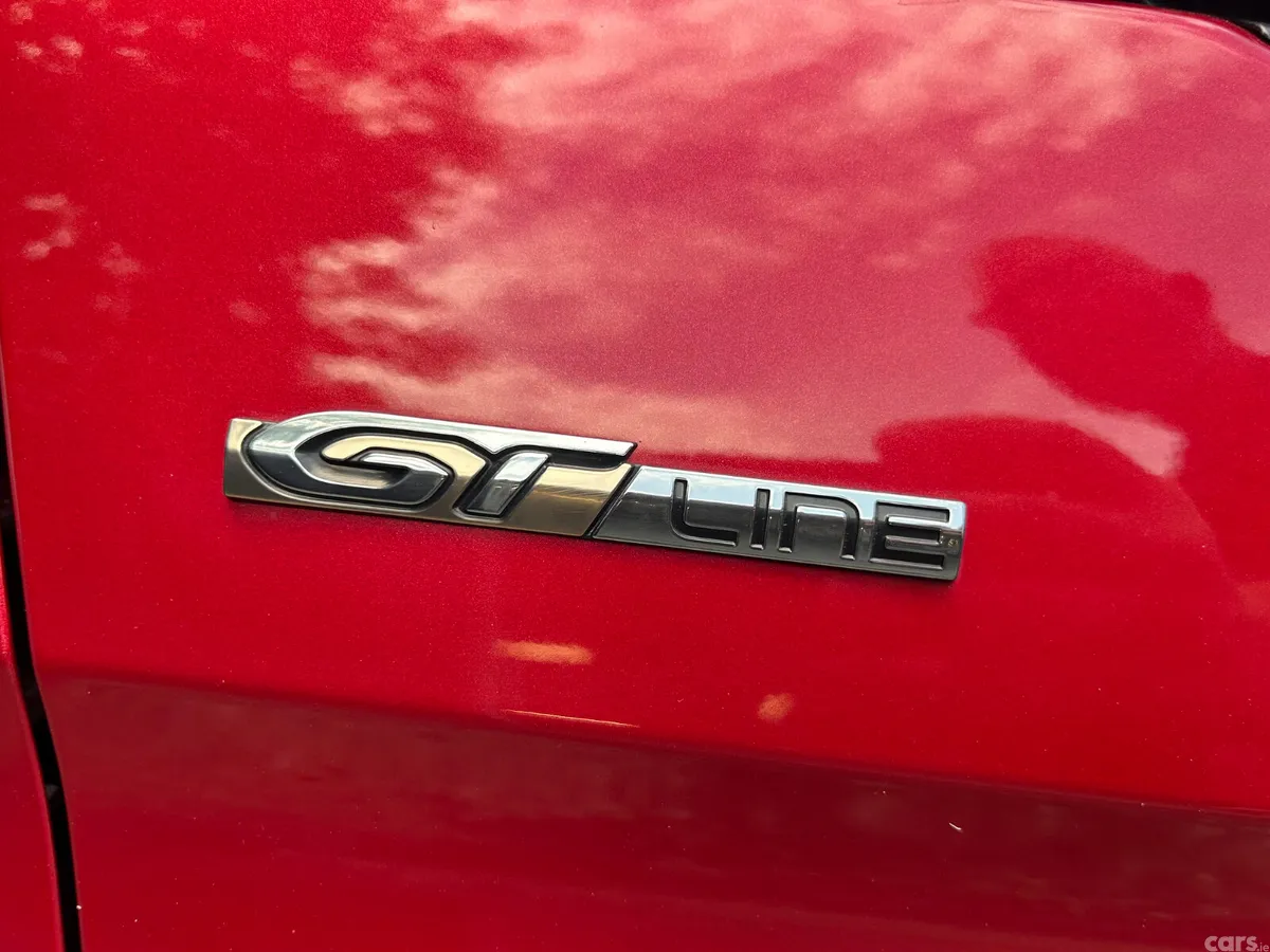 Peugeot 3008 Hatchback, Petrol, 2020, Red