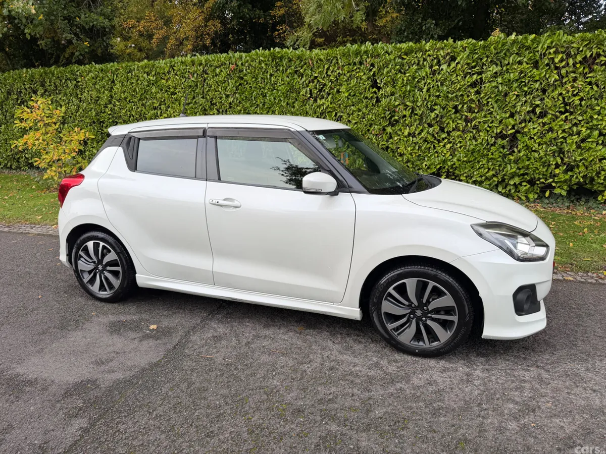 Suzuki Swift Hatchback, Petrol Hybrid, 2017, White