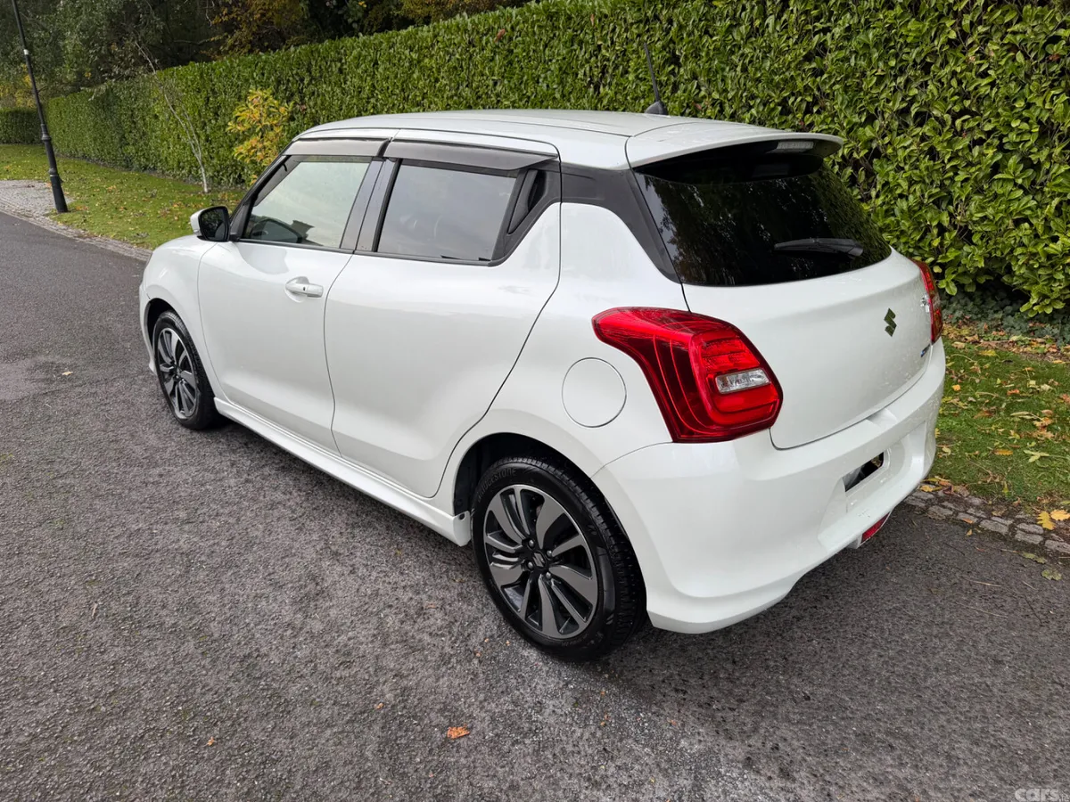 Suzuki Swift Hatchback, Petrol Hybrid, 2017, White