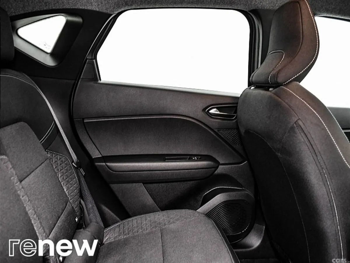 Renault Captur SUV, Petrol Hybrid, 2026, Grey
