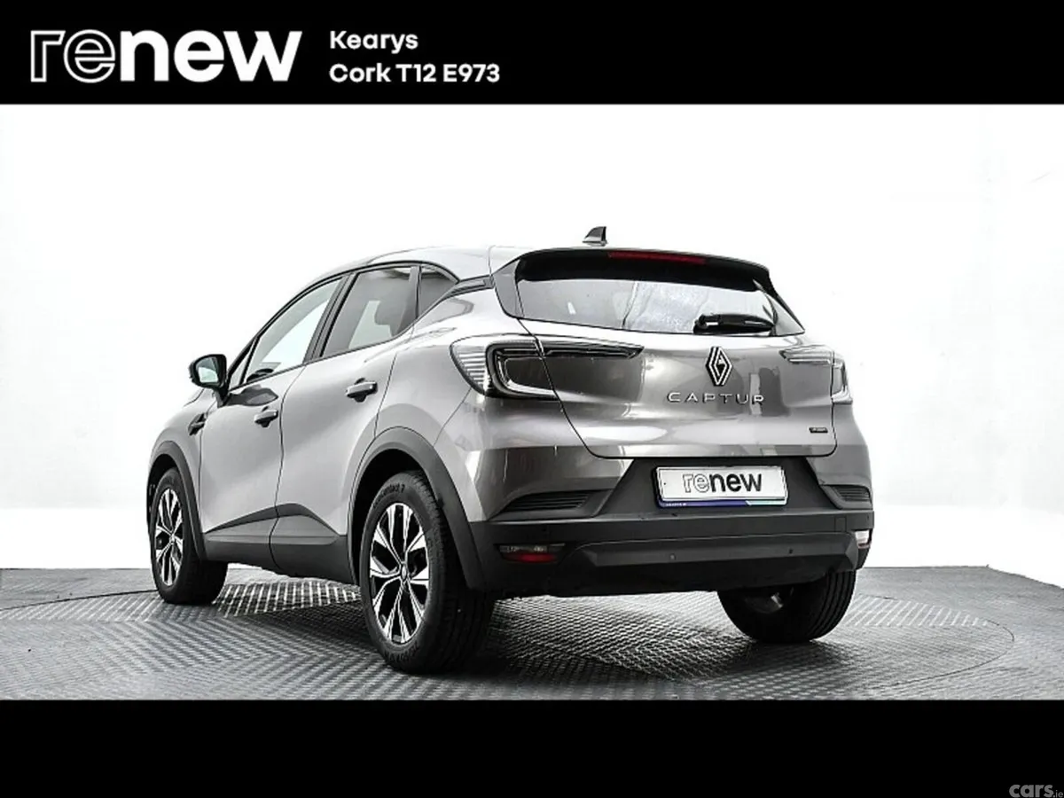 Renault Captur SUV, Petrol Hybrid, 2026, Grey