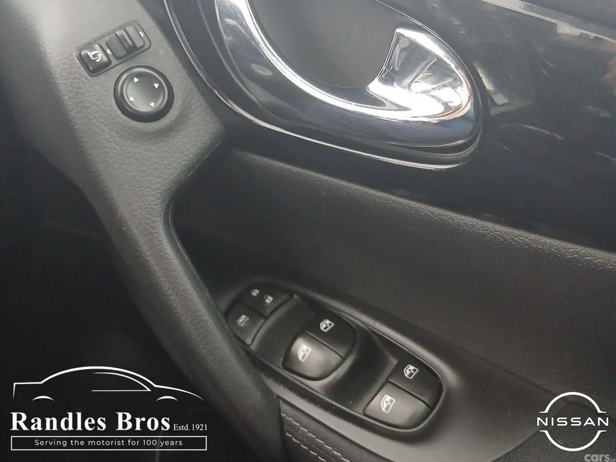 Nissan Qashqai MPV, Petrol, 2020, Grey