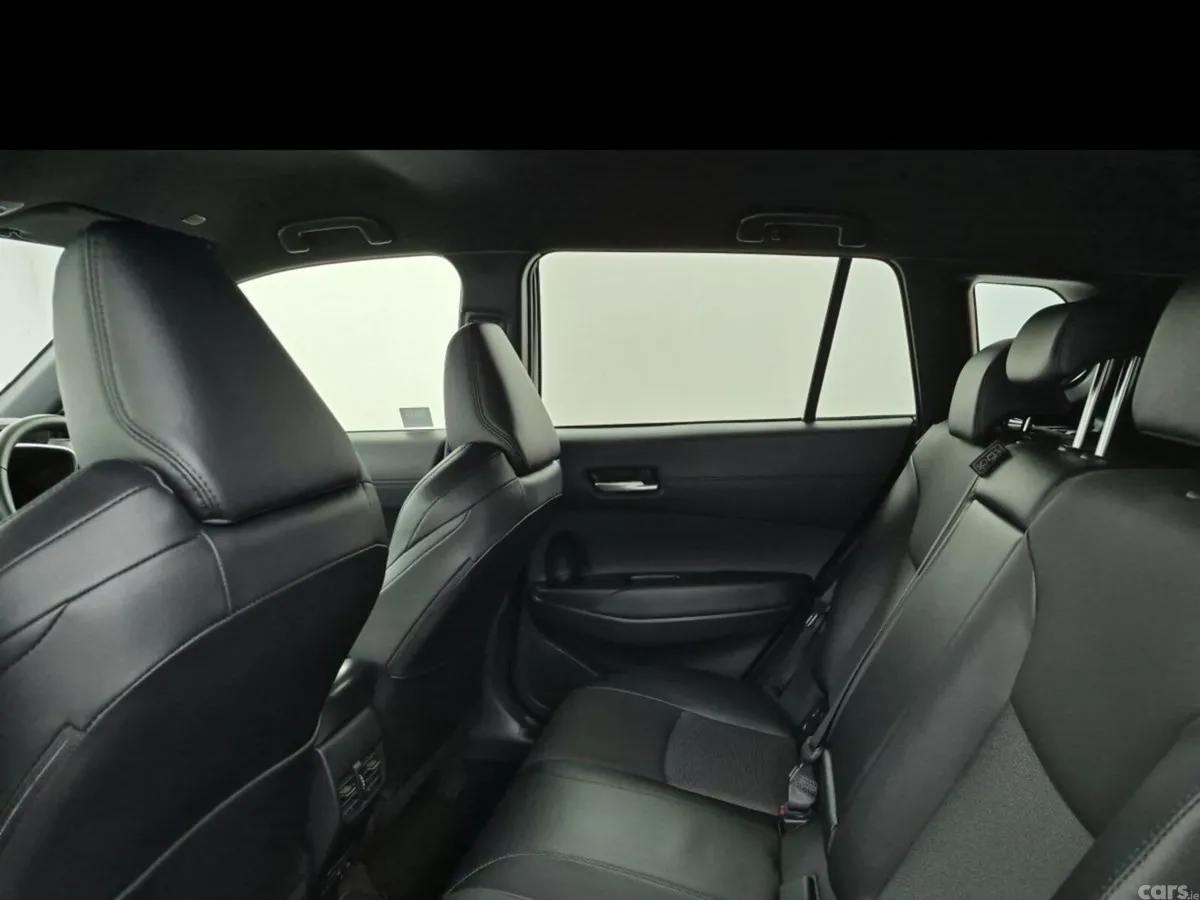 Toyota Corolla Cross SUV, Petrol Hybrid, 2024, Black