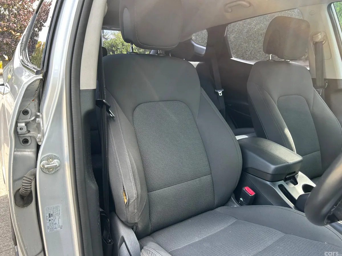 Hyundai Santa Fe SUV, Diesel, 2016, Silver
