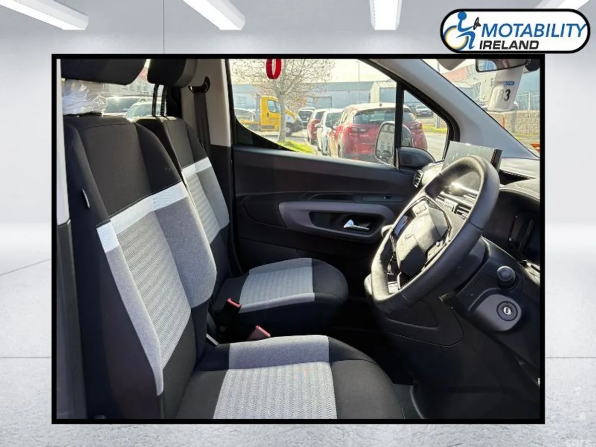 Citroen Berlingo MPV, Diesel, 2026, Grey