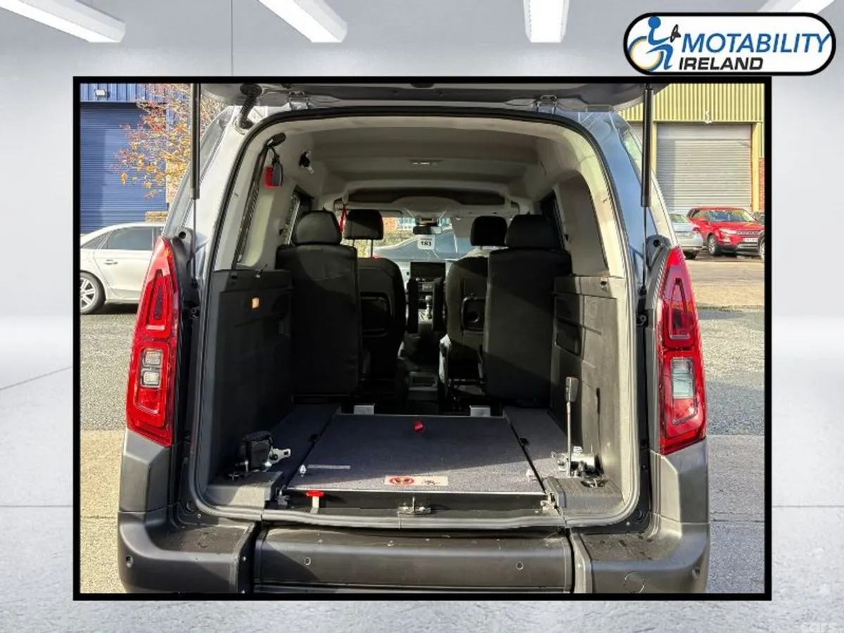 Citroen Berlingo MPV, Diesel, 2026, Grey