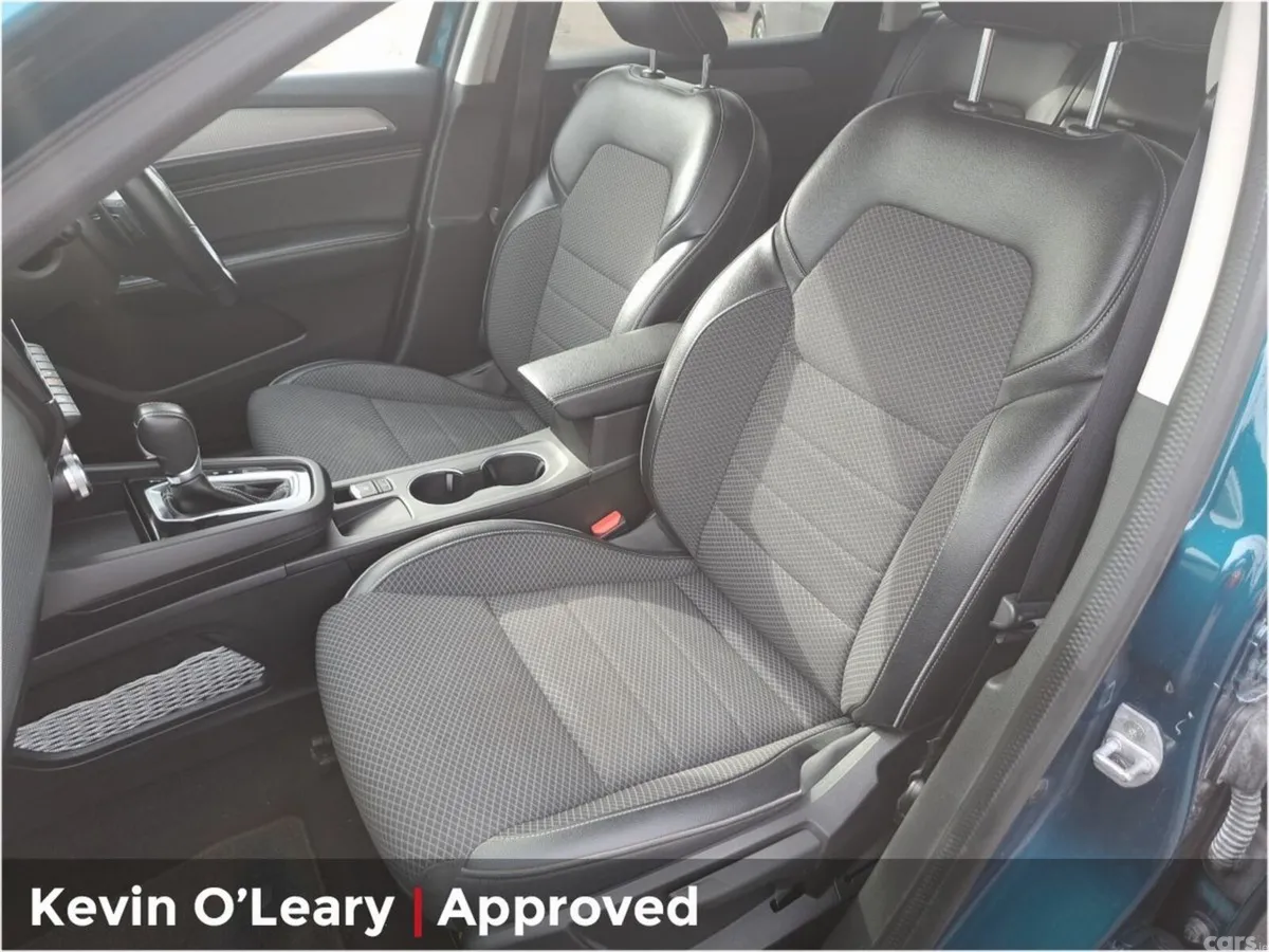 Renault Arkana Hatchback, Petrol, 2022, Blue