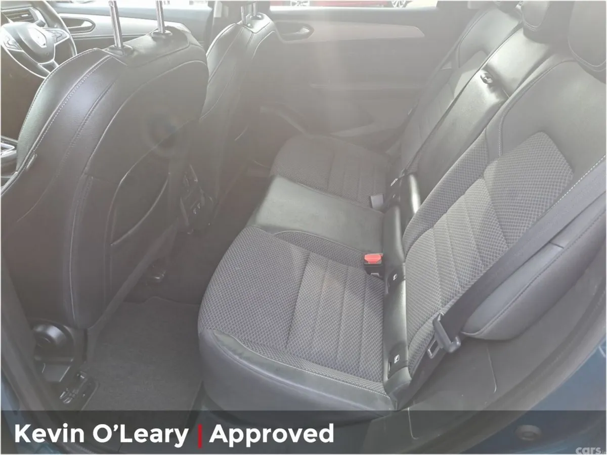 Renault Arkana Hatchback, Petrol, 2022, Blue