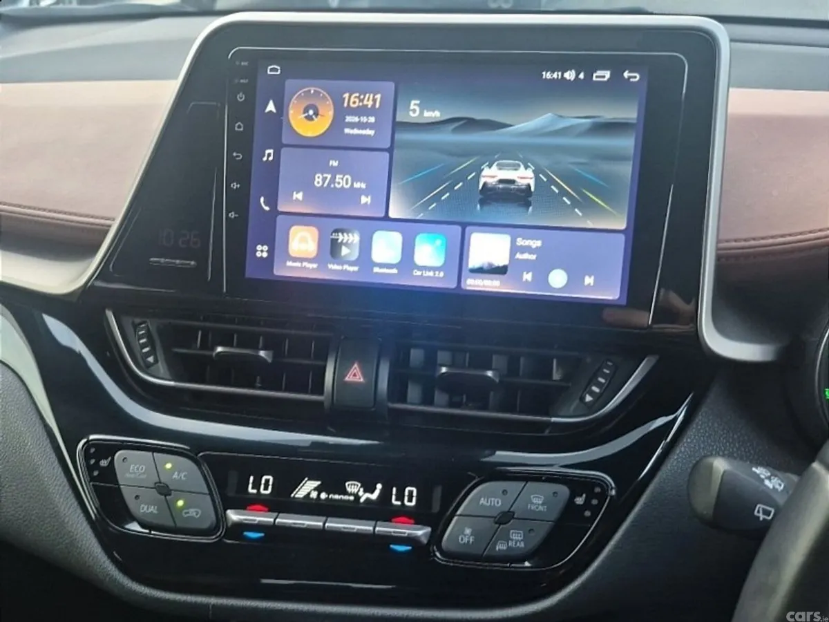 Toyota C-HR SUV, Petrol Hybrid, 2019, White
