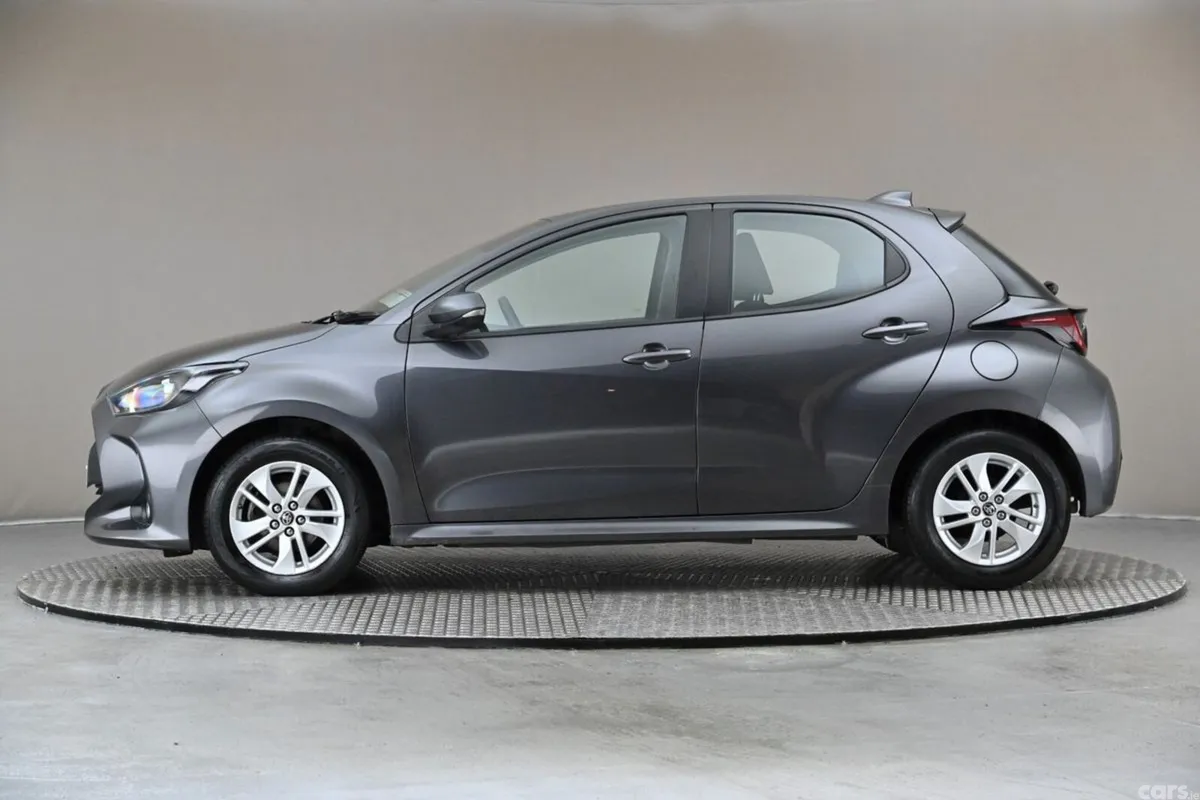 Toyota Yaris Hatchback, Petrol, 2024, Grey