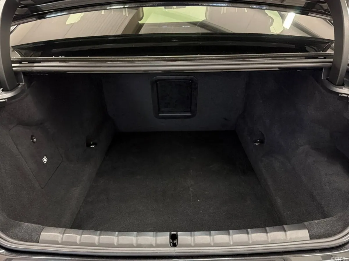 BMW 7-Series Saloon, Petrol Plug-in Hybrid, 2025, Black