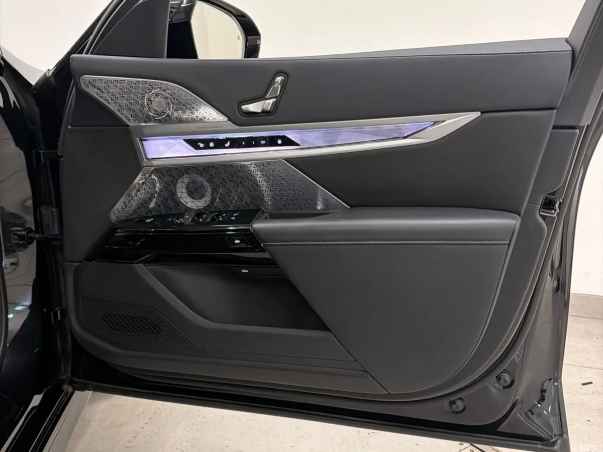 BMW 7-Series Saloon, Petrol Plug-in Hybrid, 2025, Black