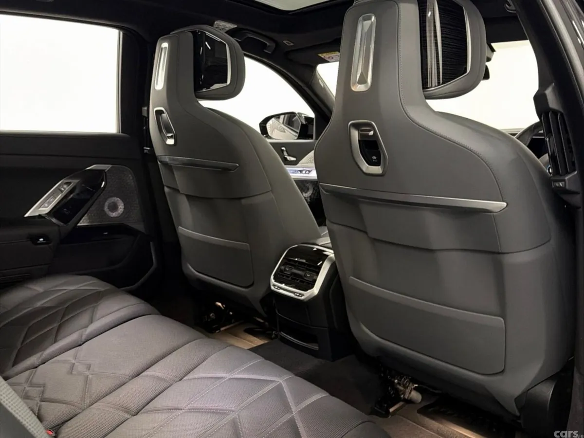 BMW 7-Series Saloon, Petrol Plug-in Hybrid, 2025, Black
