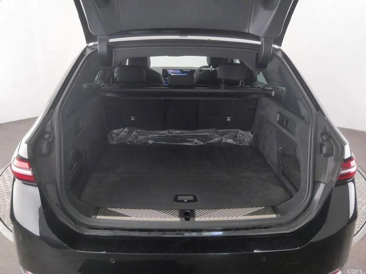 BMW i5 Estate, Electric, 2025, Black