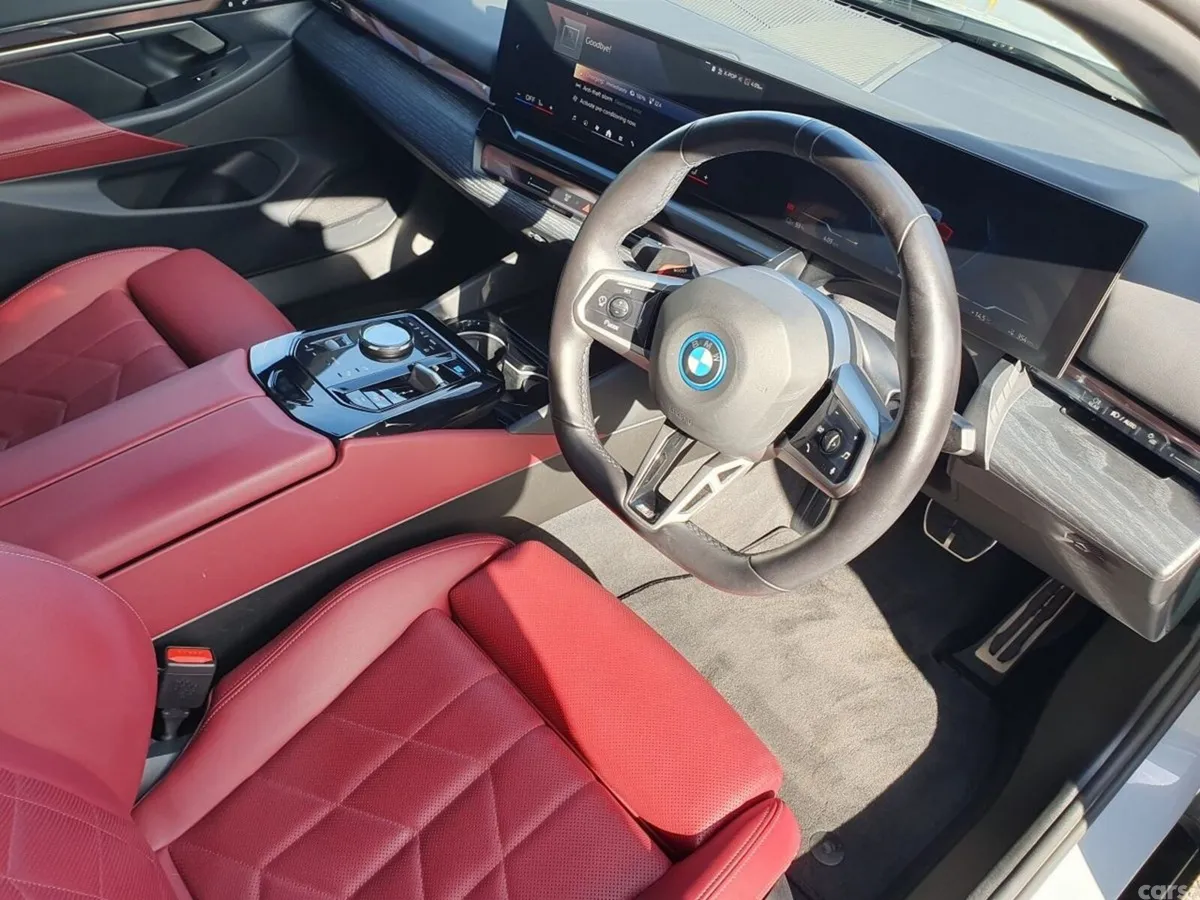 BMW i5 Saloon, Electric, 2024, Grey