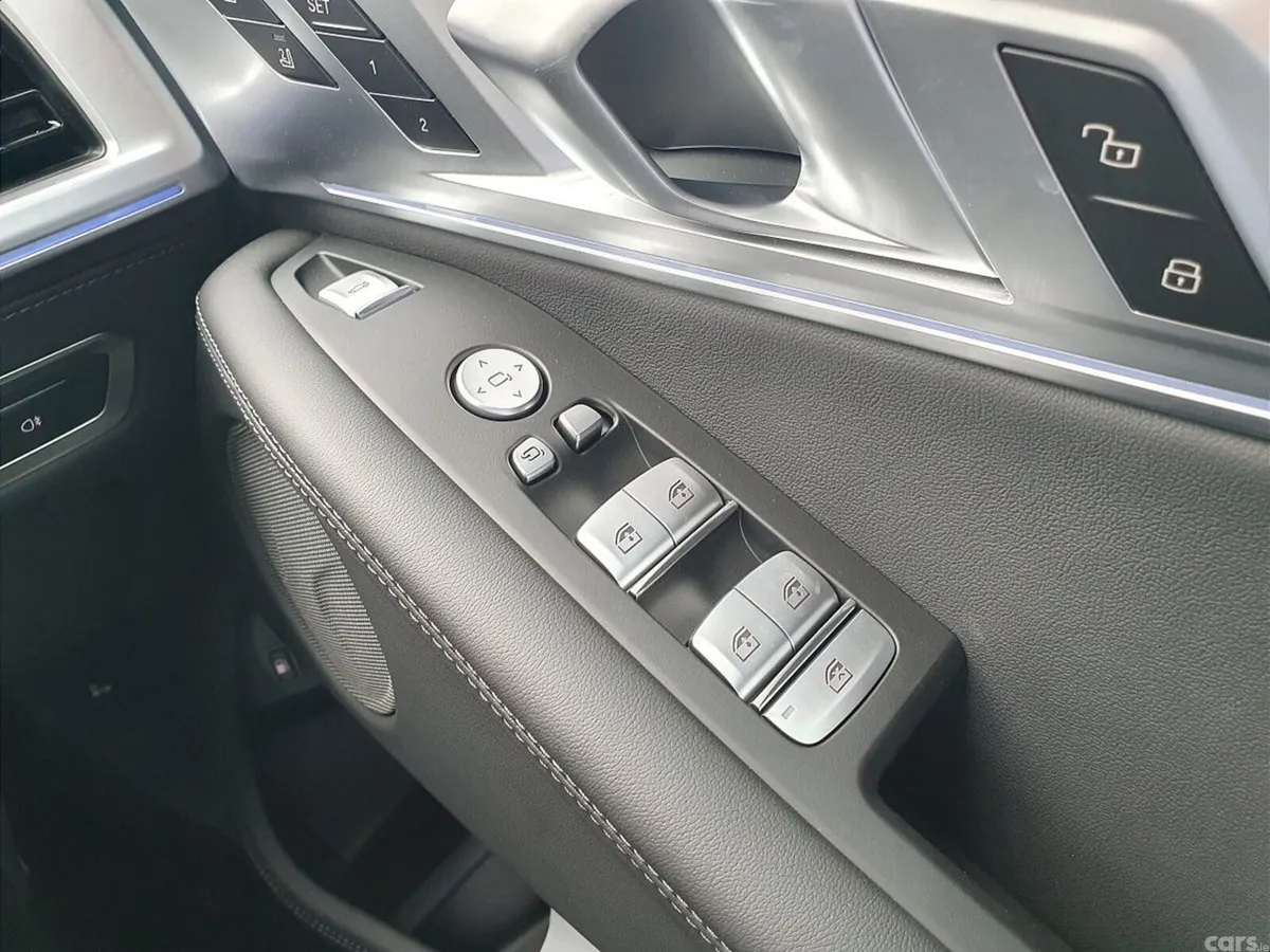 BMW XM SUV, Petrol Plug-in Hybrid, 2026, Blue