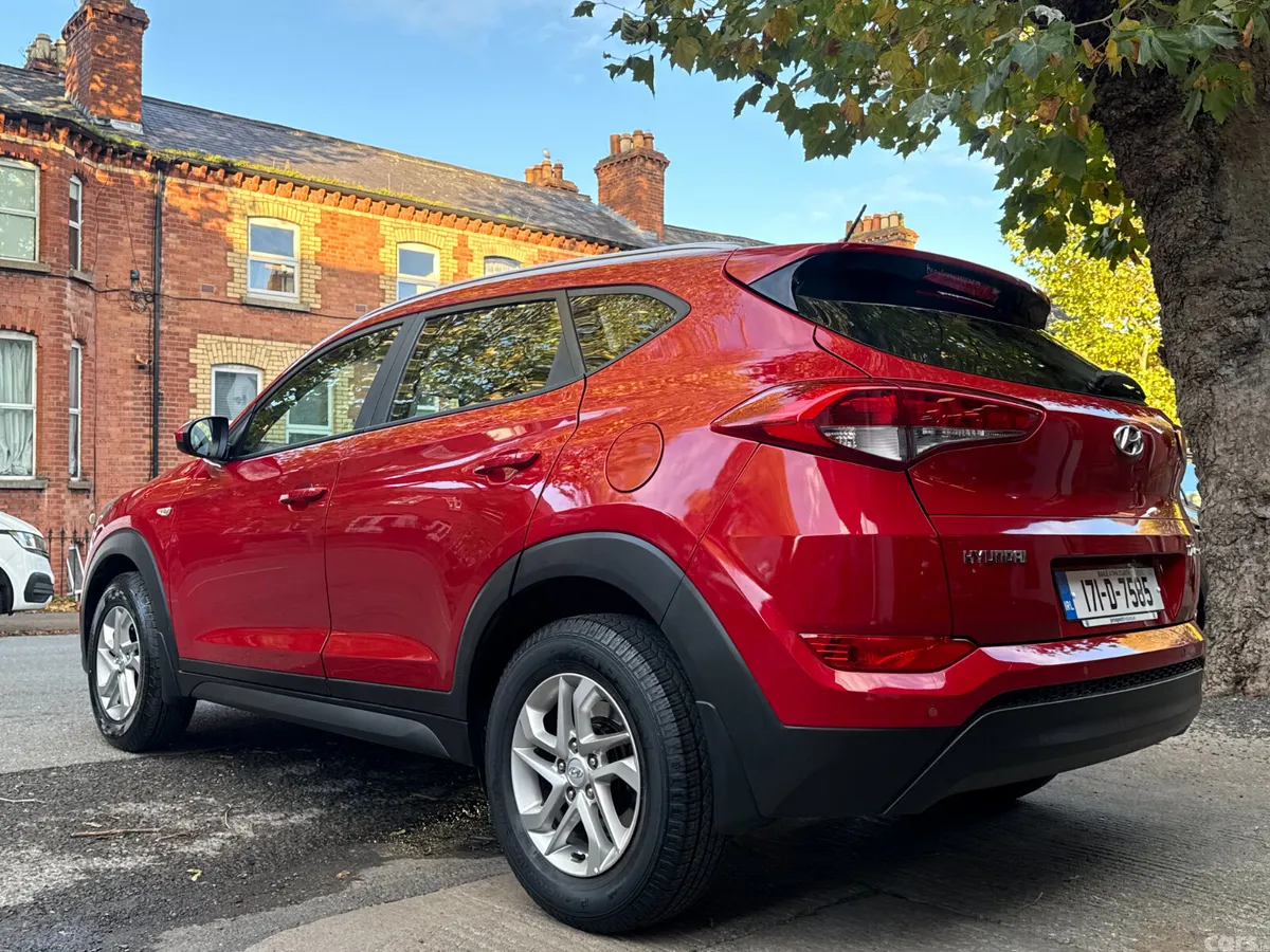 Hyundai Tucson SUV, Diesel, 2017, Red