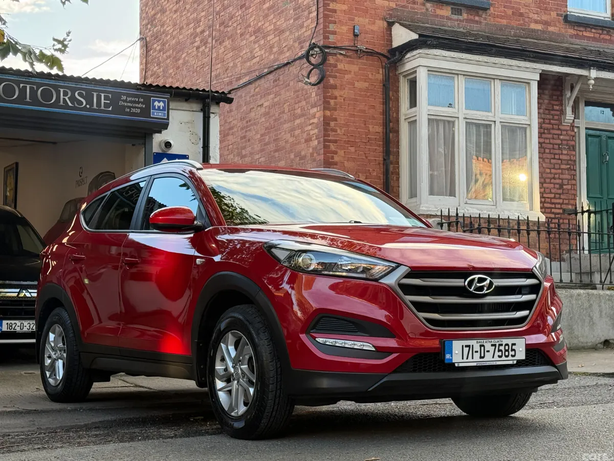 Hyundai Tucson SUV, Diesel, 2017, Red