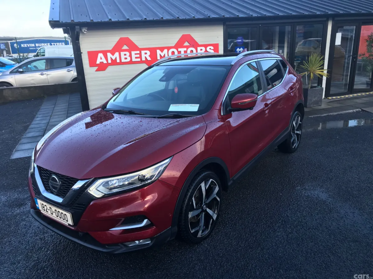 Nissan Qashqai SUV, Petrol, 2018, Red