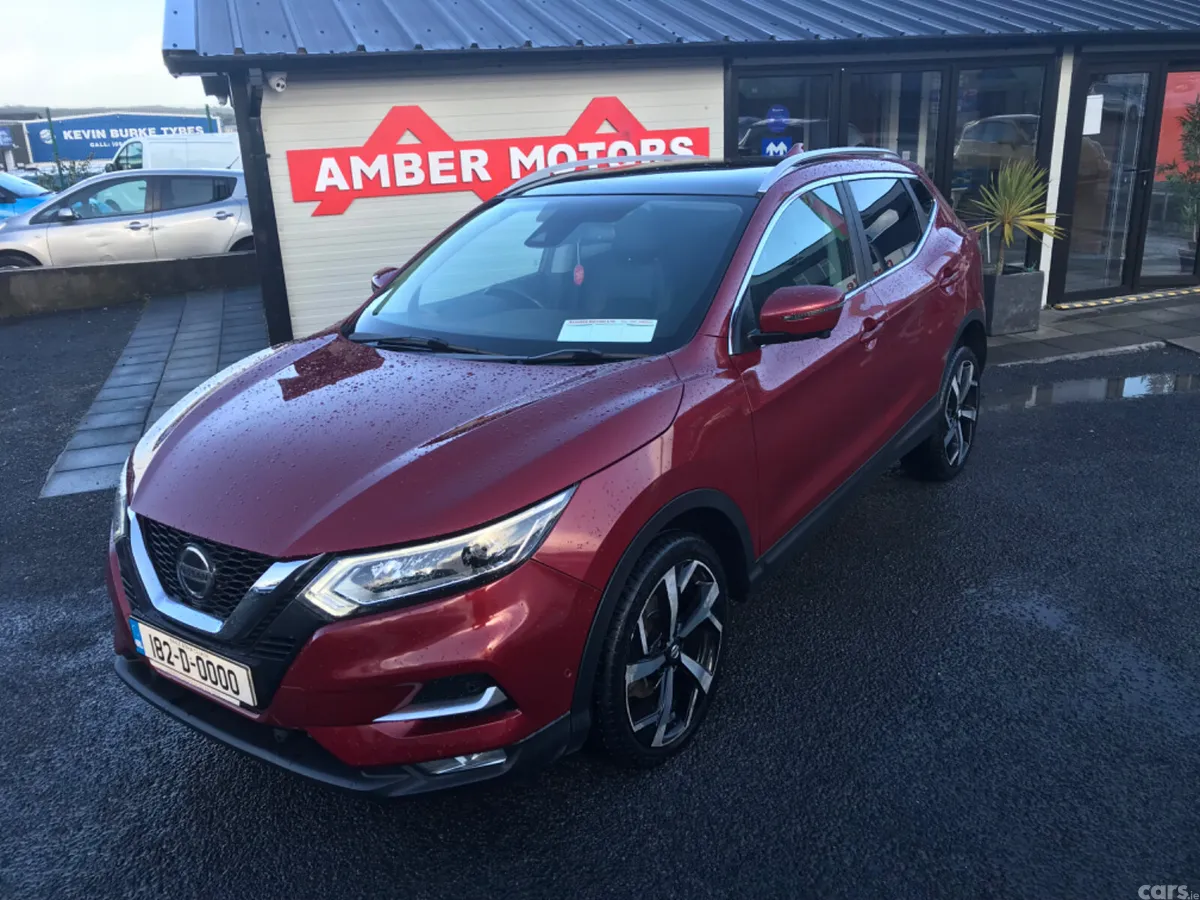 Nissan Qashqai SUV, Petrol, 2018, Red