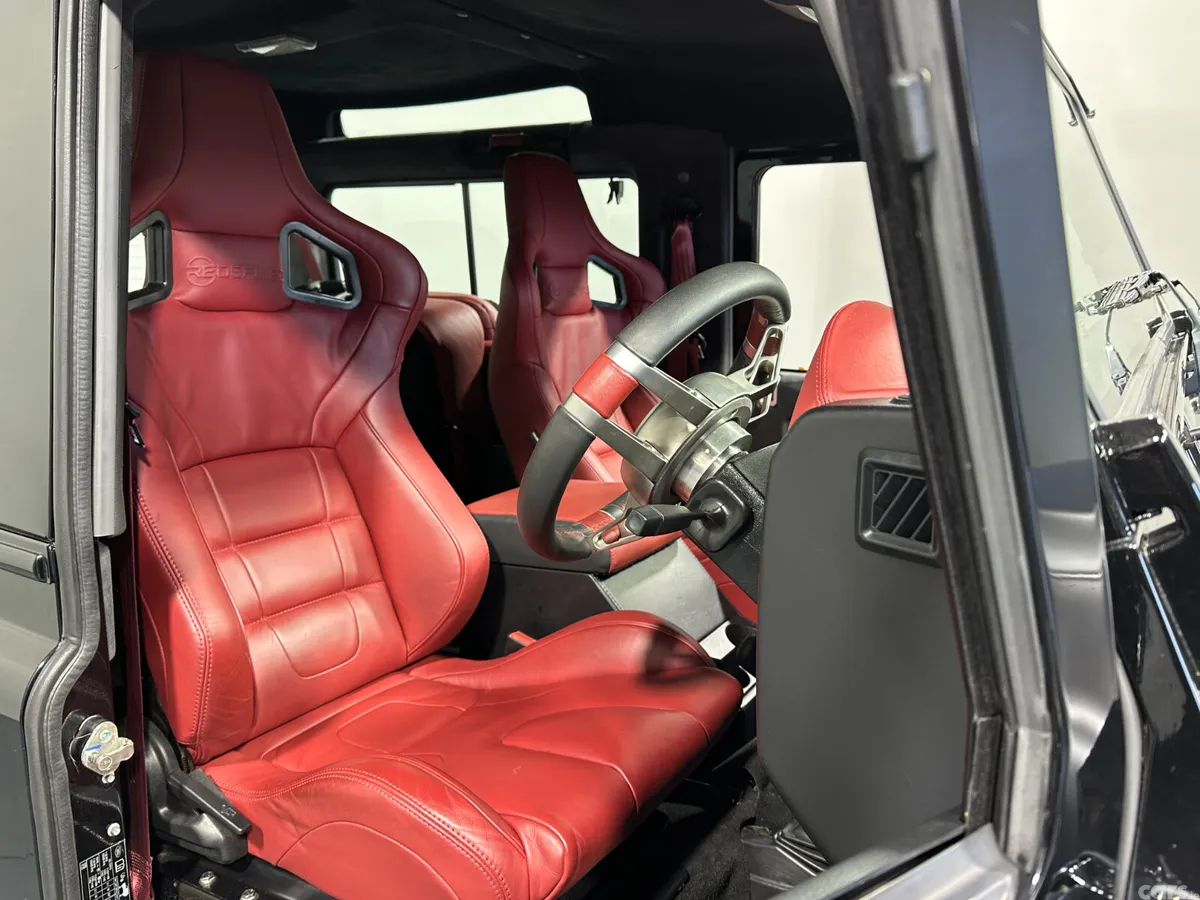 Land Rover Defender SUV, Diesel, 2013, Black