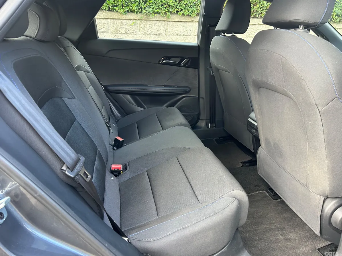 MG MG4 Hatchback, Electric, 2023, Grey