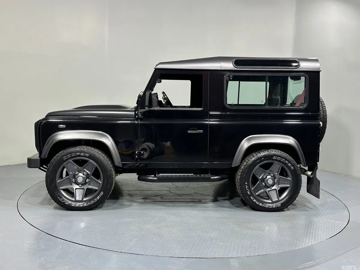 Land Rover Defender SUV, Diesel, 2013, Black