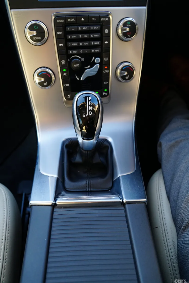 Volvo V60 Estate, Diesel, 2018, White