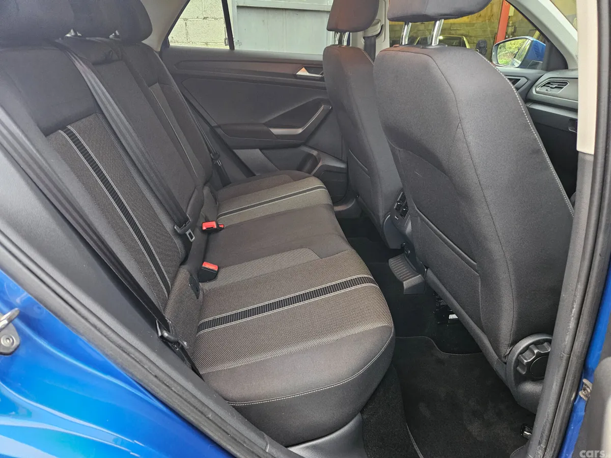 Volkswagen T-Roc SUV, Diesel, 2018, Blue