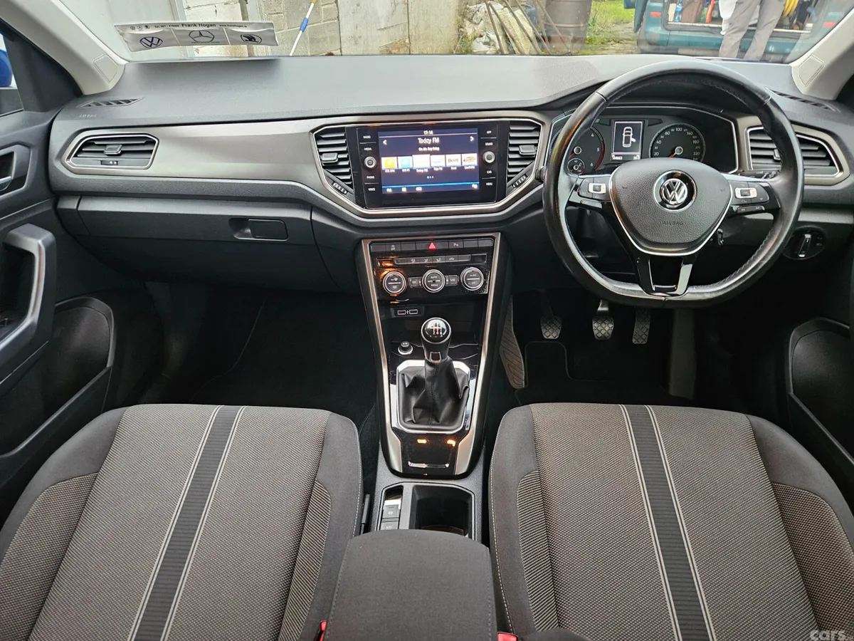Volkswagen T-Roc SUV, Diesel, 2018, Blue