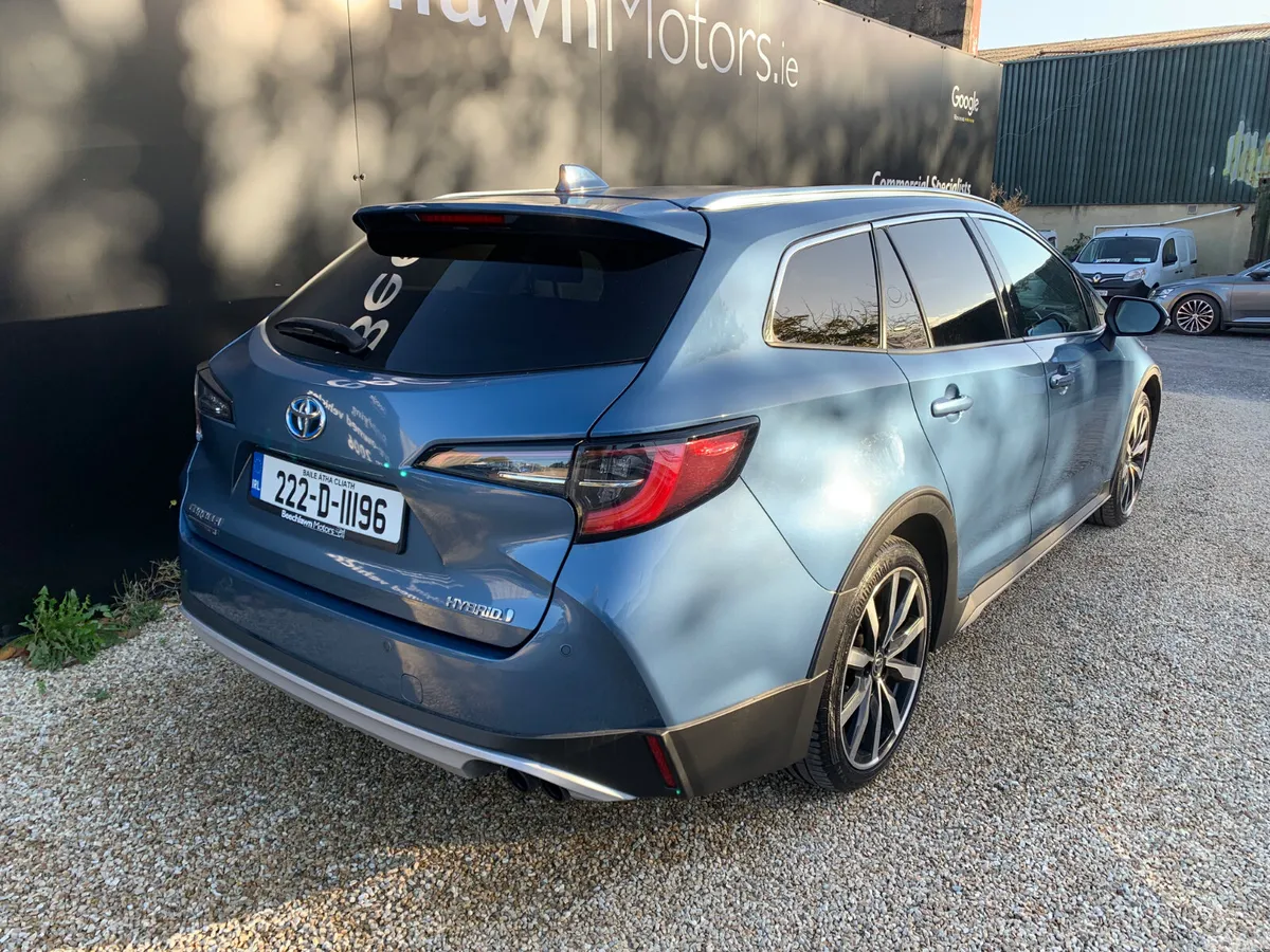 Toyota Corolla Estate, Petrol Hybrid, 2022, Blue