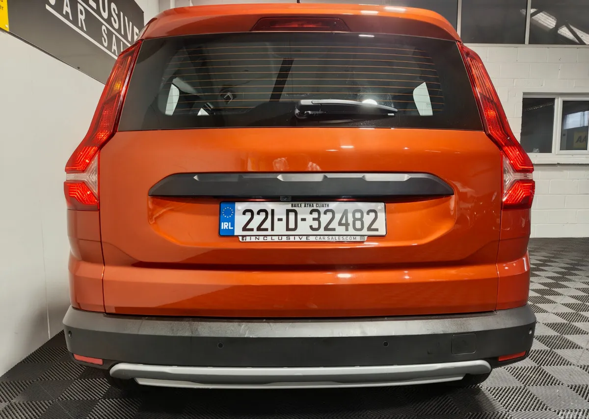 Dacia Jogger MPV, Petrol, 2022, Orange
