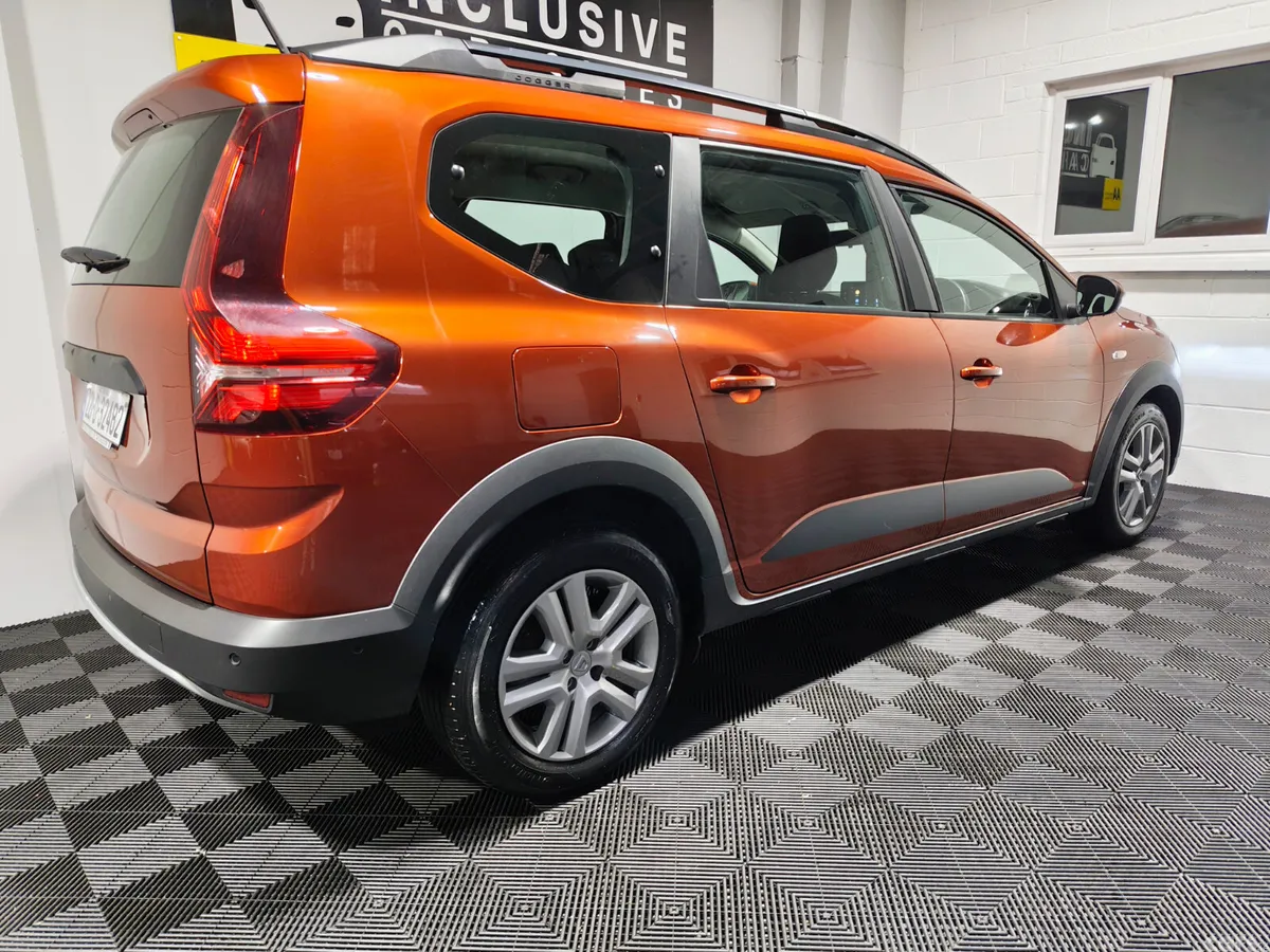 Dacia Jogger MPV, Petrol, 2022, Orange