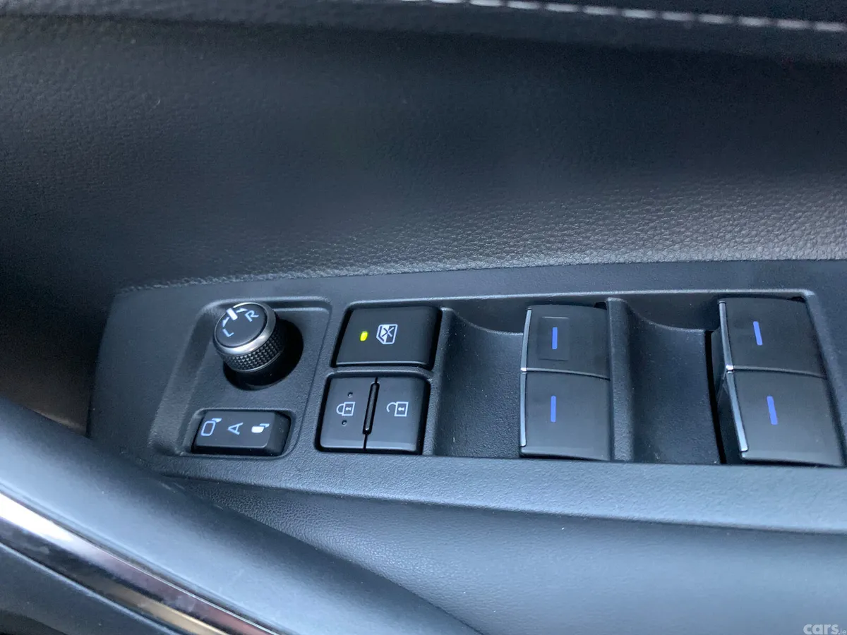 Toyota Corolla Estate, Petrol Hybrid, 2022, Blue