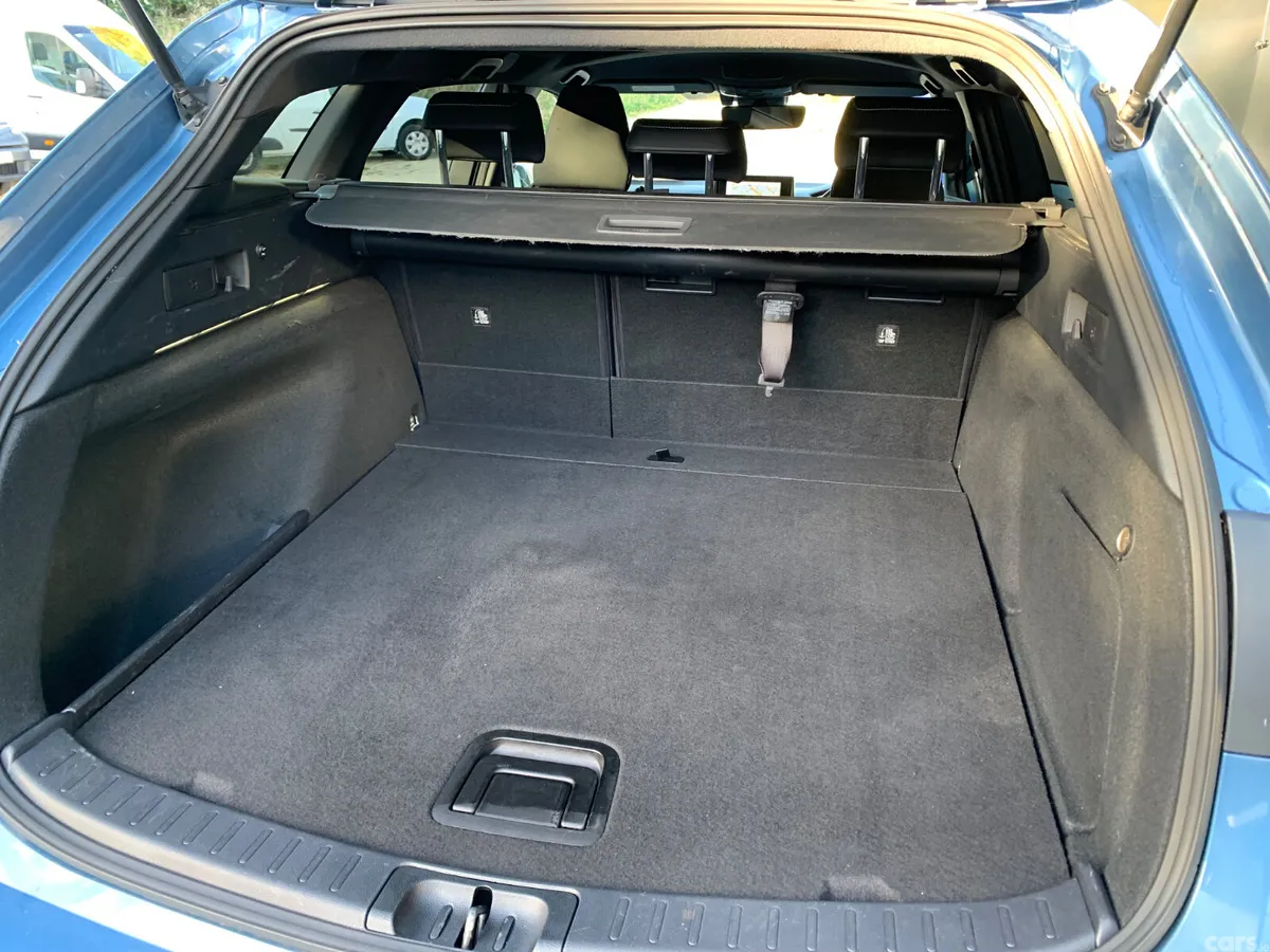 Toyota Corolla Estate, Petrol Hybrid, 2022, Blue