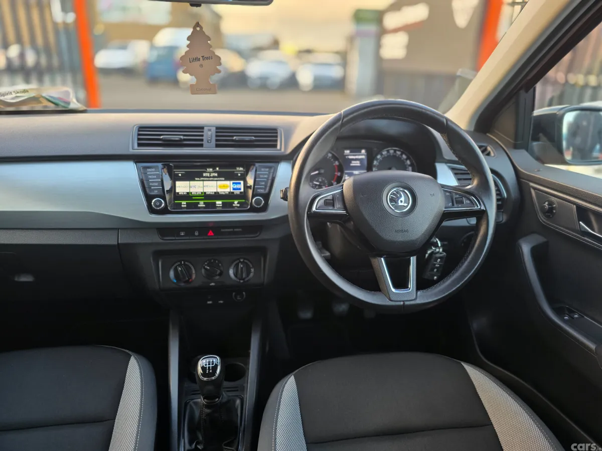 Skoda Fabia Hatchback, Petrol, 2017, Red