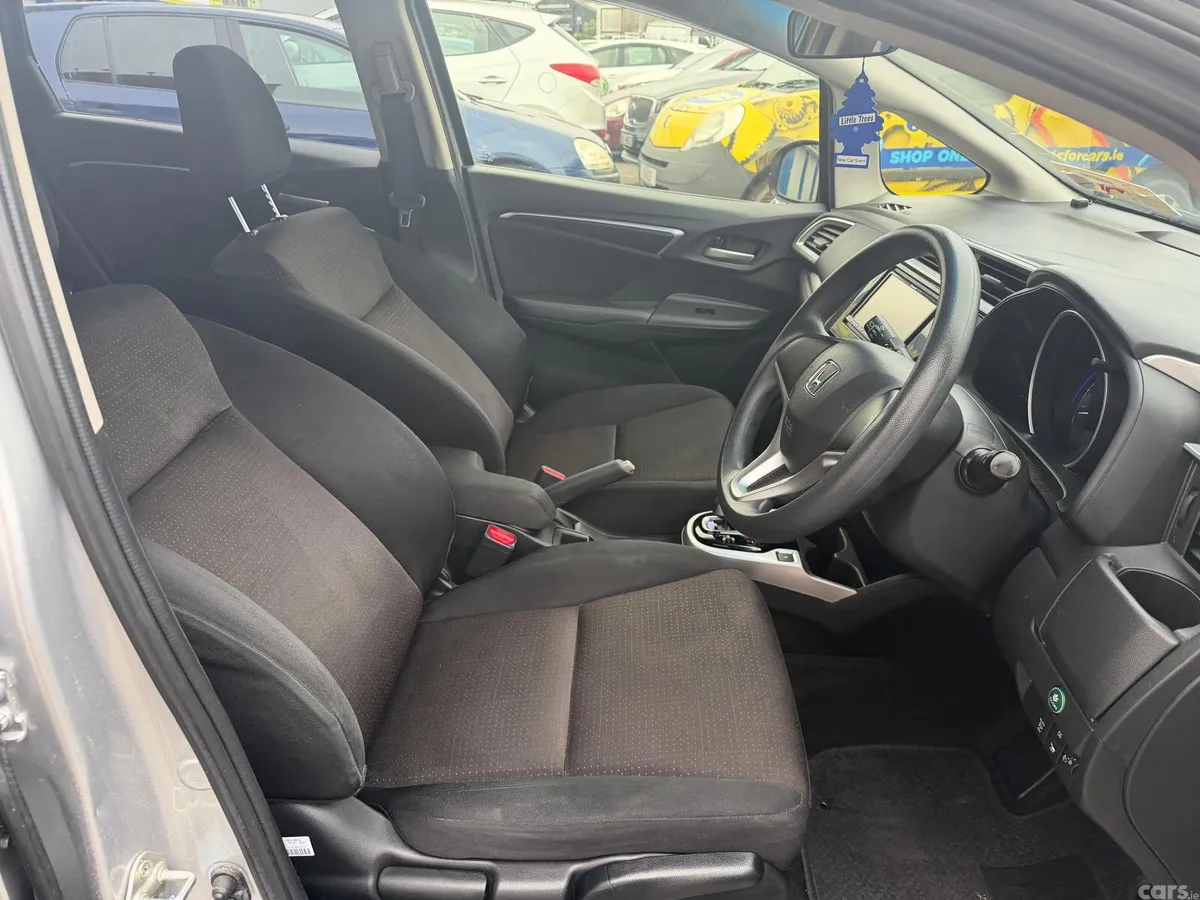 Honda Fit Hatchback, Petrol Hybrid, 2016, Silver