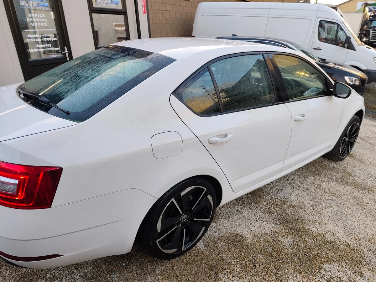 Skoda Octavia Saloon, Petrol, 2019, White