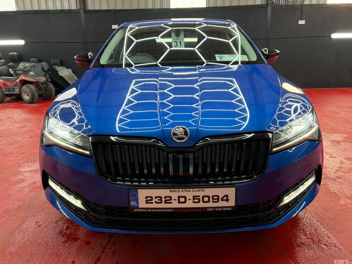 Skoda Superb Saloon, Diesel, 2023, Blue