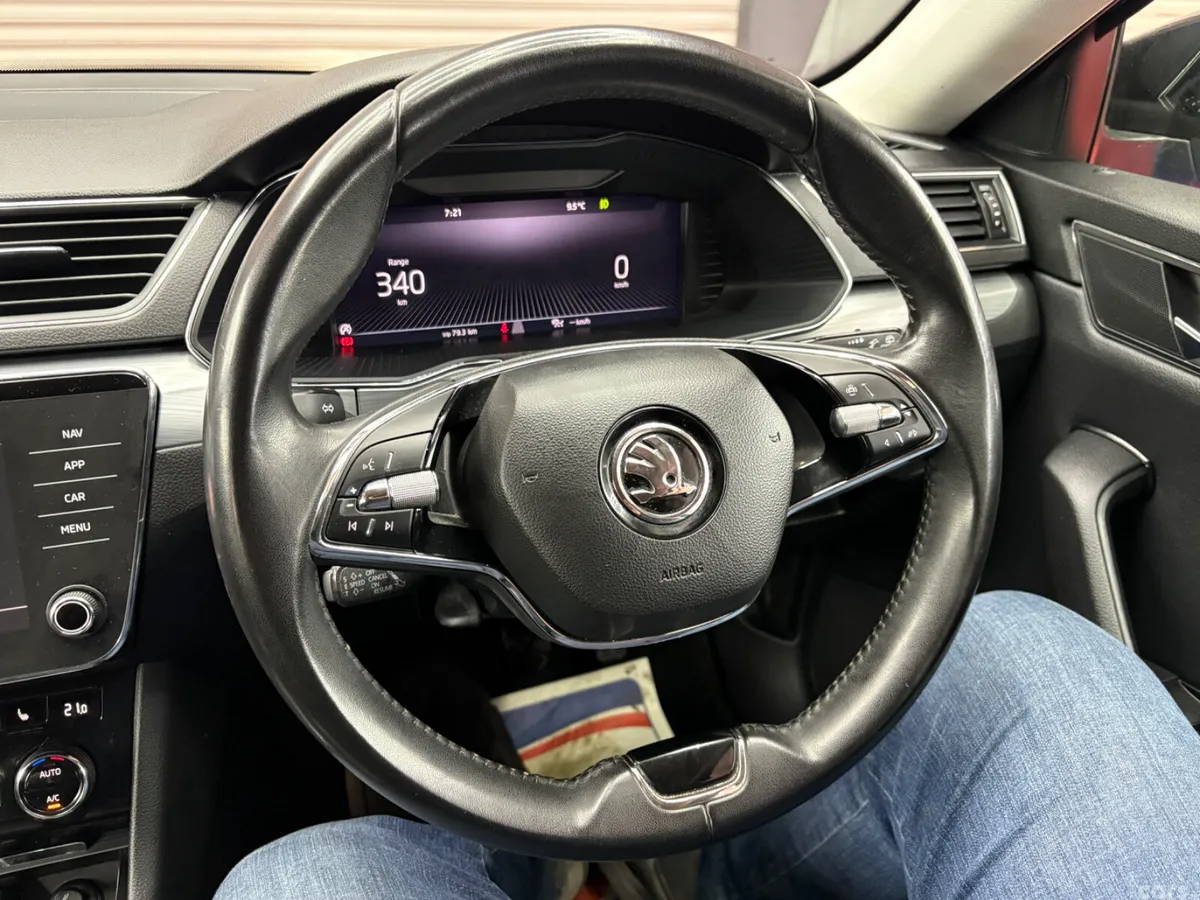 Skoda Superb Saloon, Diesel, 2023, Blue
