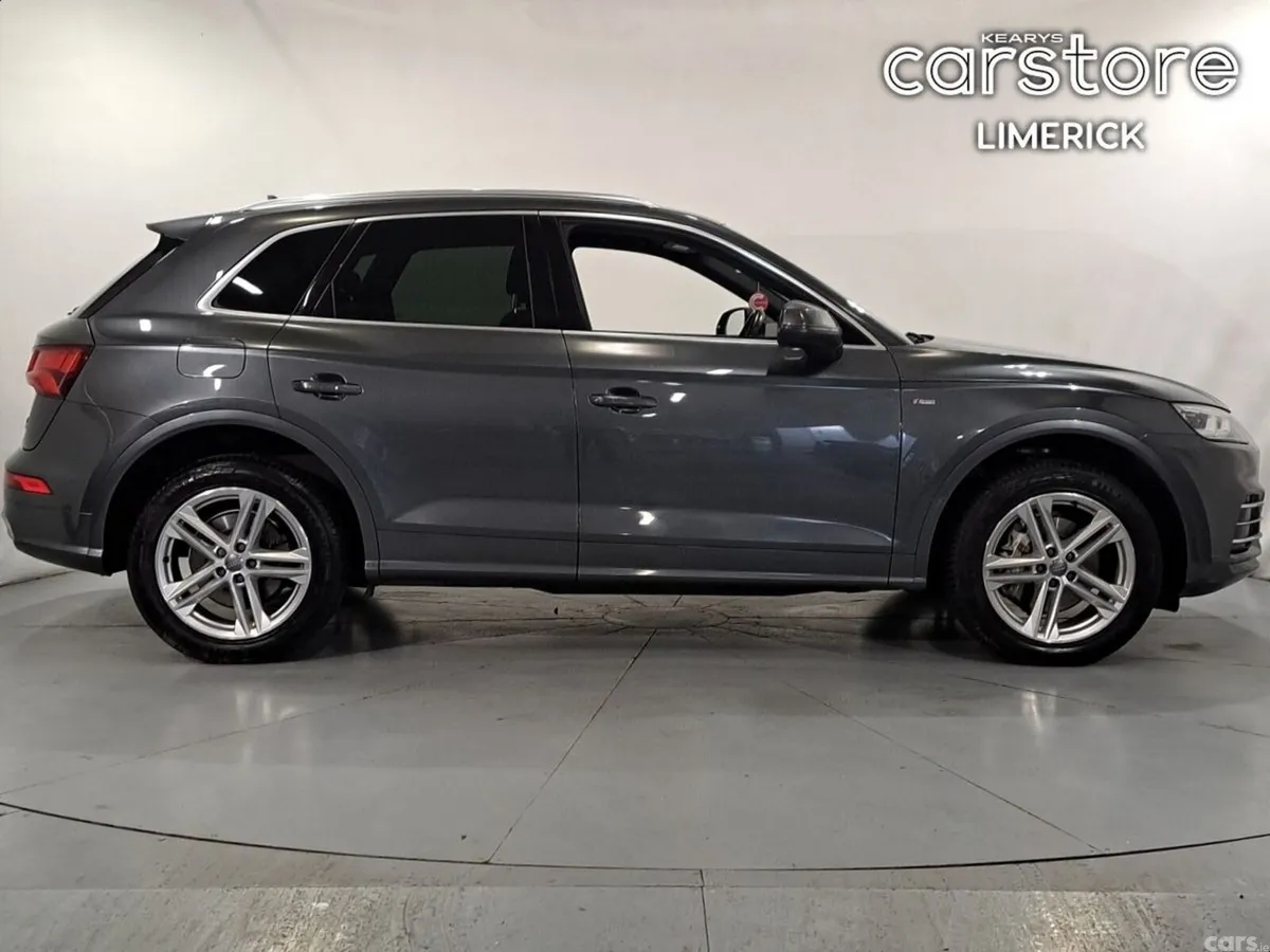 Audi Q5 SUV, Diesel, 2018, Grey