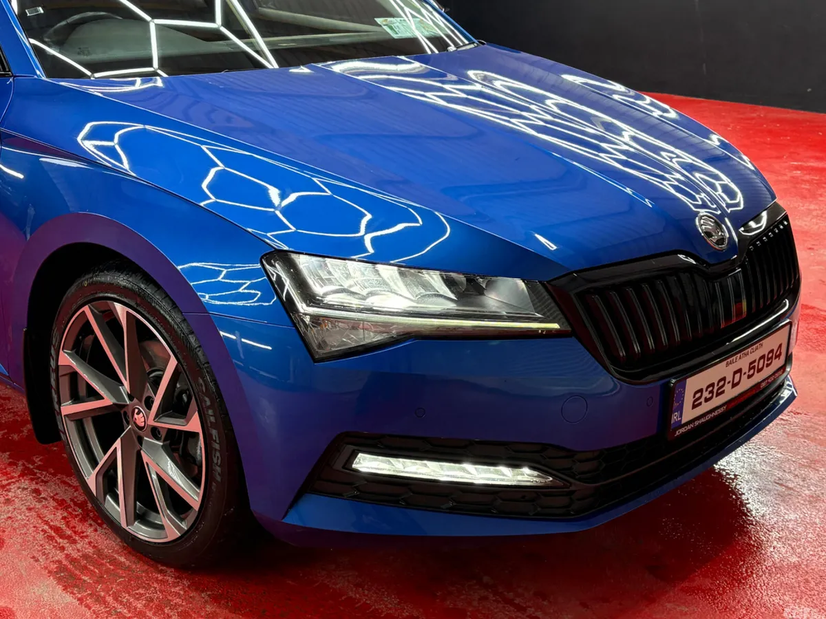 Skoda Superb Saloon, Diesel, 2023, Blue