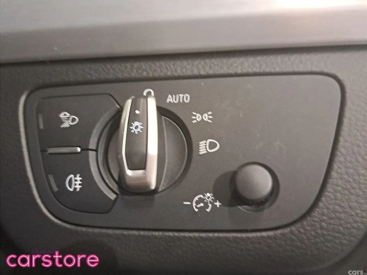 Audi Q5 SUV, Diesel, 2018, Grey